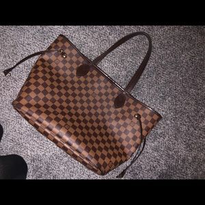 Louis Vuitton Neverfull MM